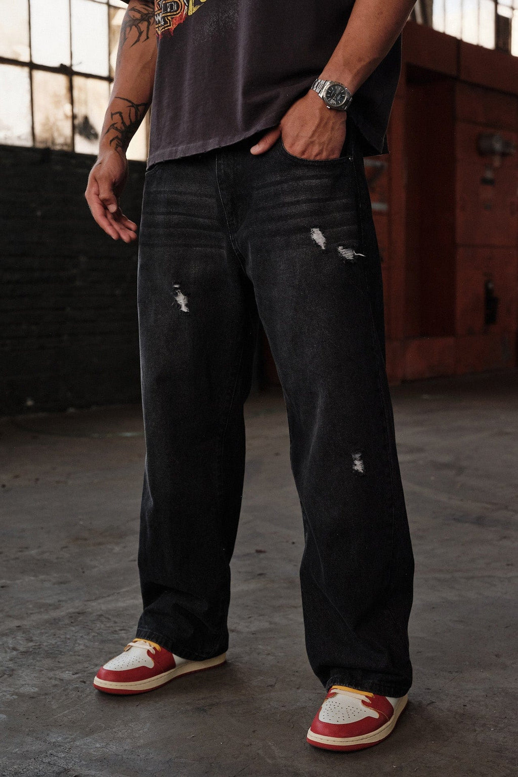 6037 - Loose Essential Jeans