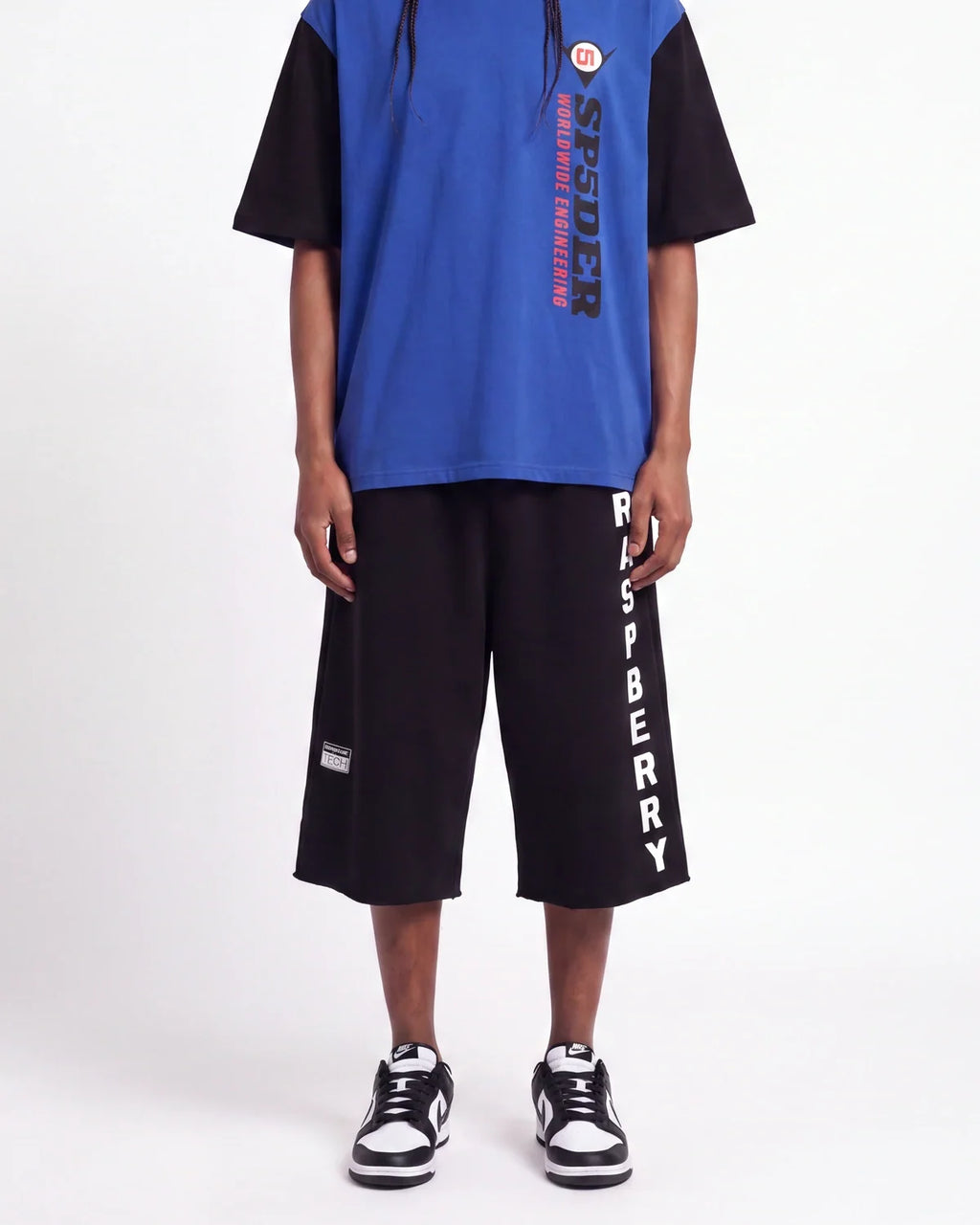 GV Gallery Berry Cutoff Shorts Black