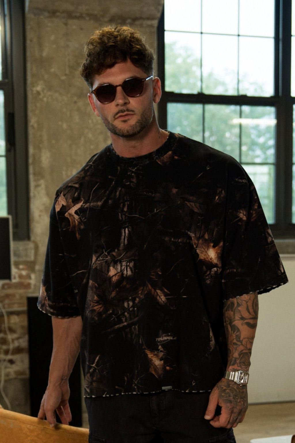 4159 - Huge Tees