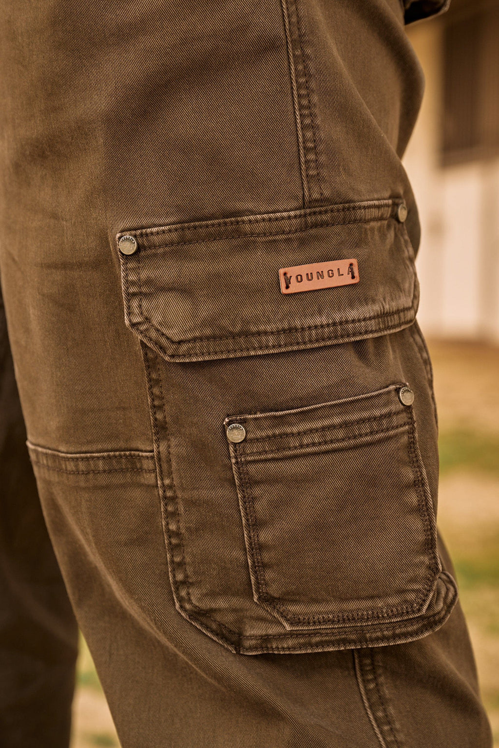 6032 - Old Money Twill Cargo Pants